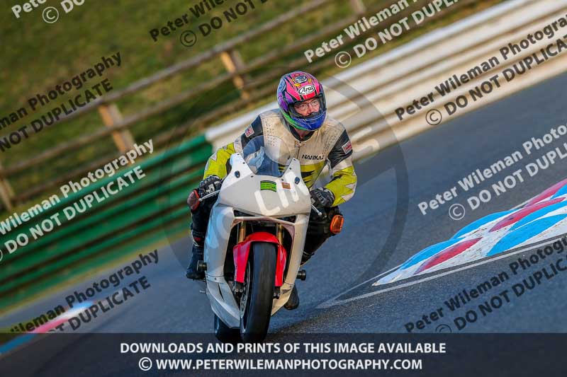 PJM Wedding Photography;enduro digital images;event digital images;eventdigitalimages;mallory park;mallory park photographs;mallory park trackday;mallory park trackday photographs;no limits trackdays;peter wileman photography;racing digital images;trackday digital images;trackday photos